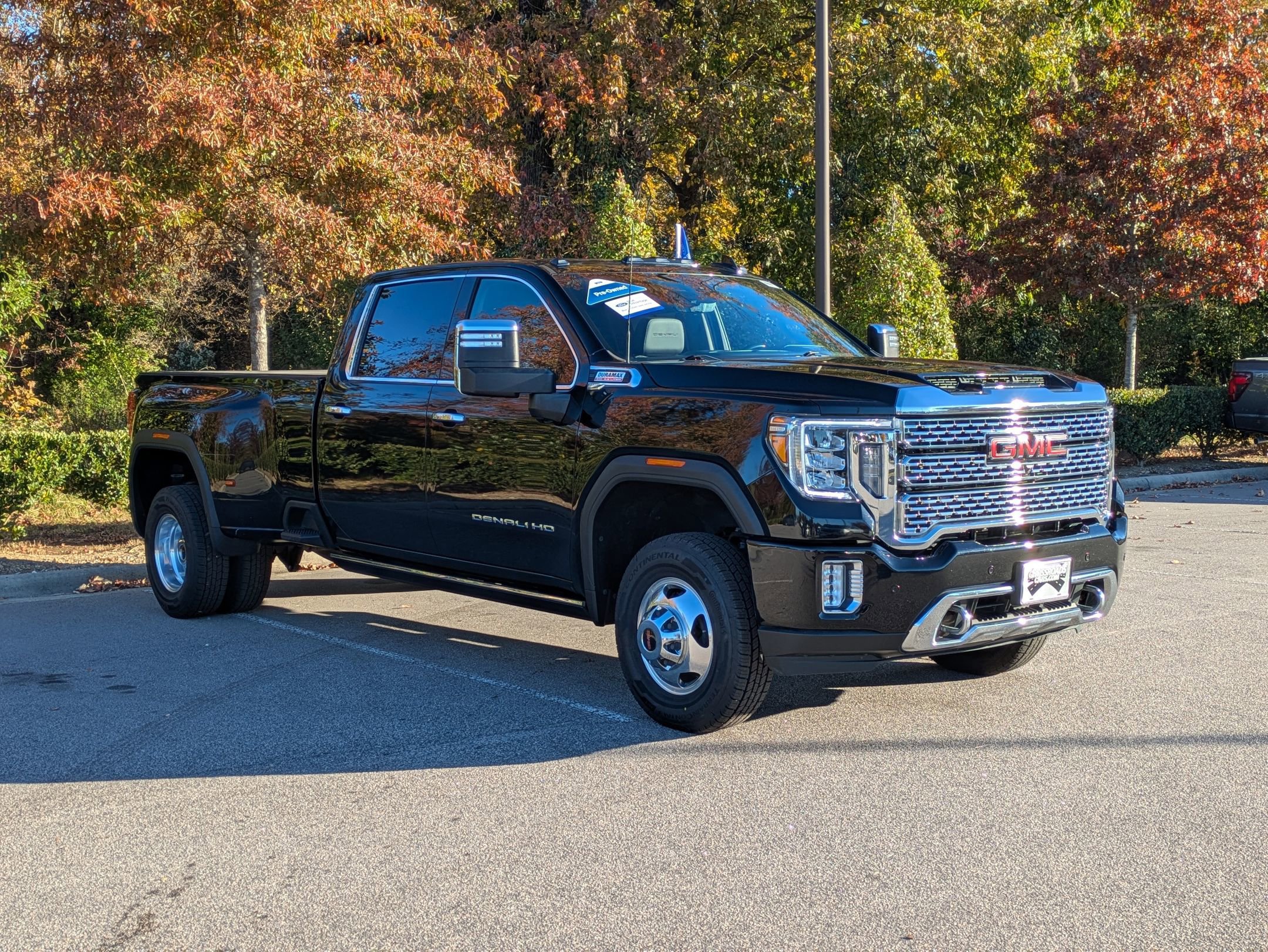 Used 2022 GMC Sierra 3500 Denali w/ Denali Ultimate Package image 9