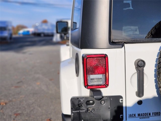 Used 2017 Jeep Wrangler Sahara w/ Dual Top Group image 9