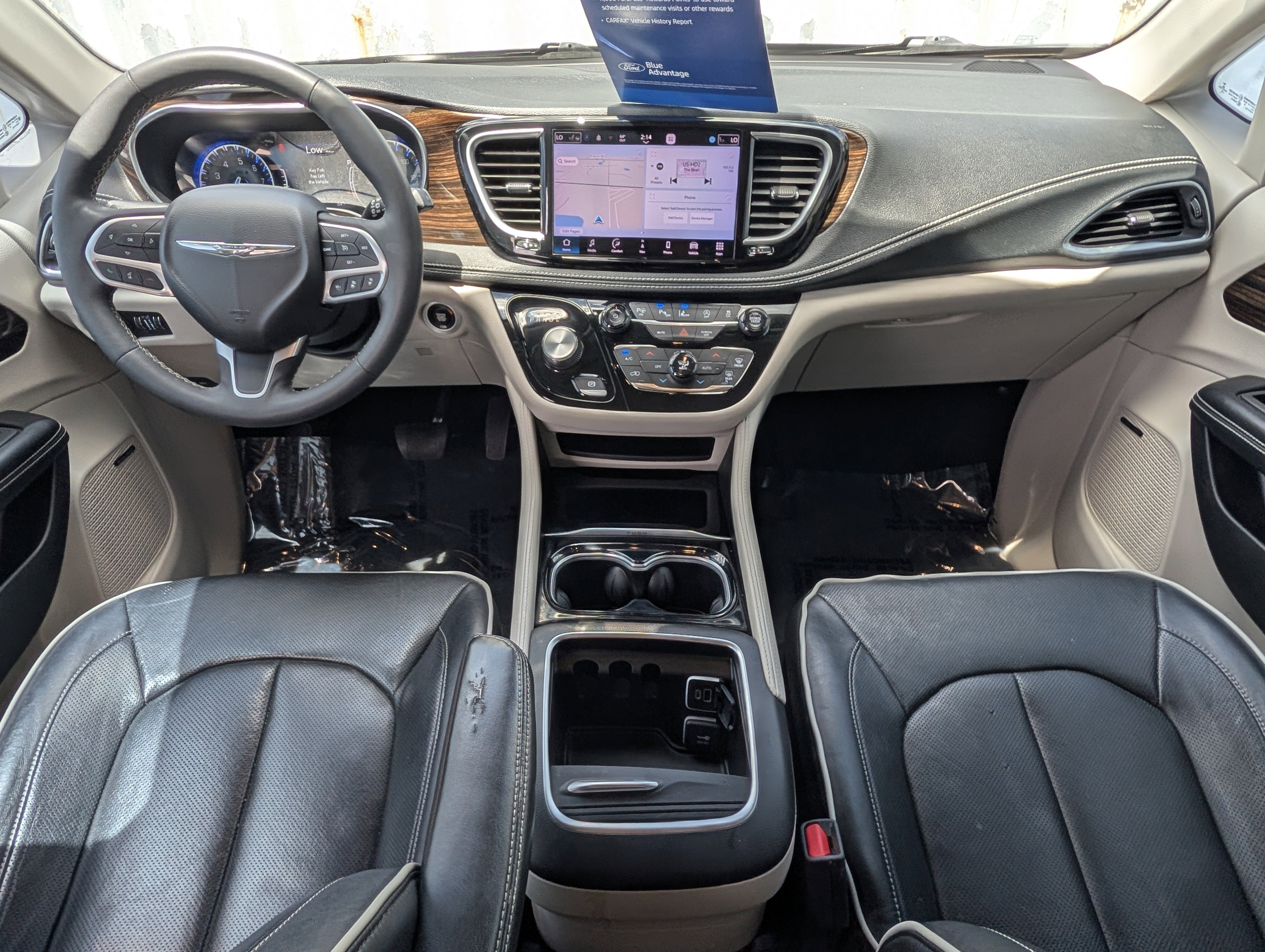 Used 2022 Chrysler Pacifica Limited image 17