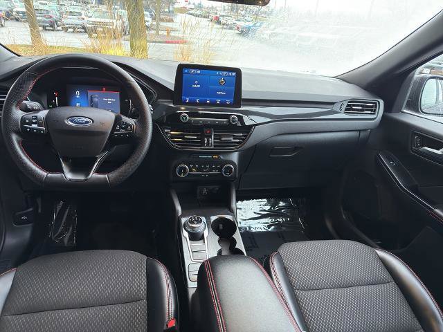 Certified 2025 Ford Escape ST-Line image 23