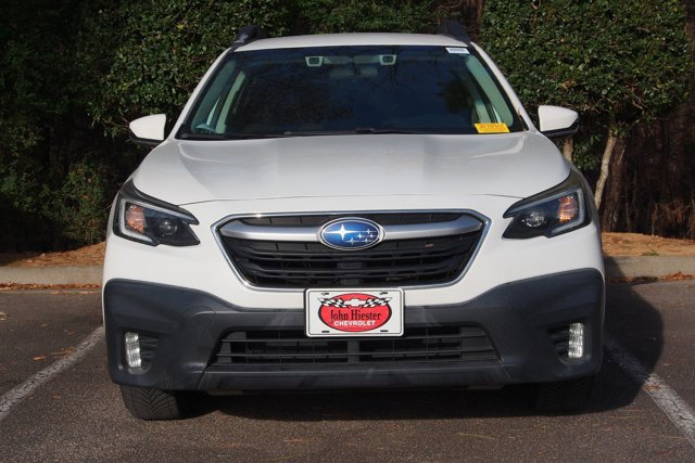 Used 2020 Subaru Outback Premium image 8