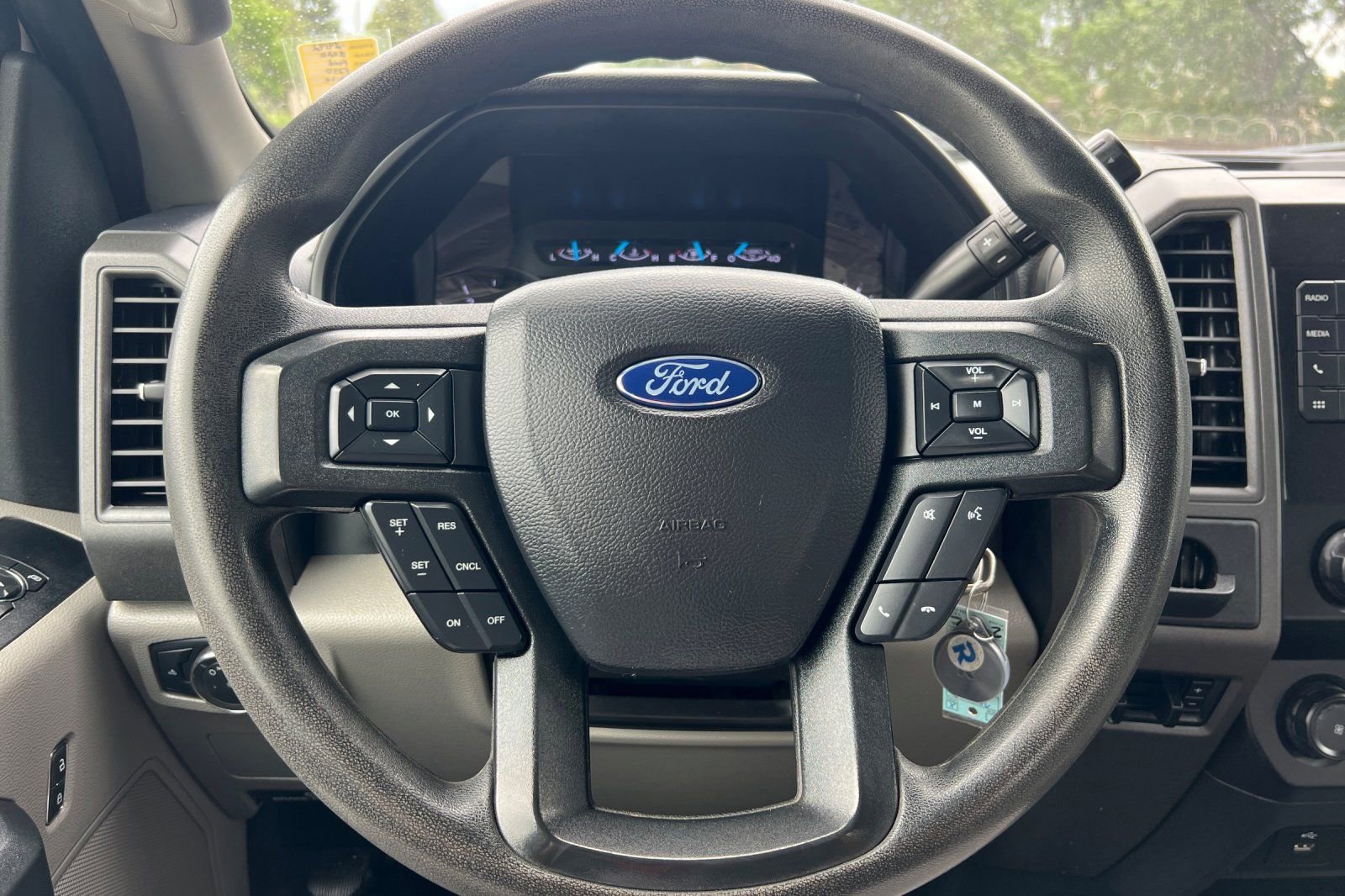 Certified 2020 Ford F250 XL w/ Power Equipment Group RWD image 22