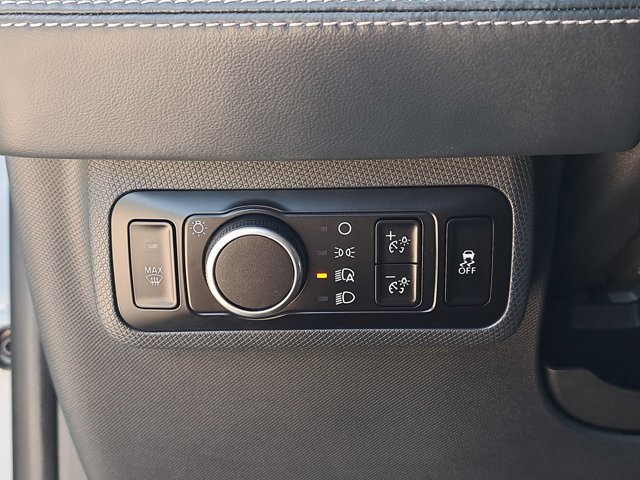 Certified 2025 Ford Mustang Mach-E Select w/ Comfort Package Lite image 24