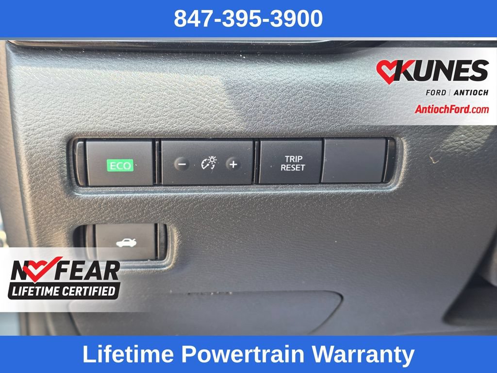 Used 2024 Nissan Sentra SV FWD image 24