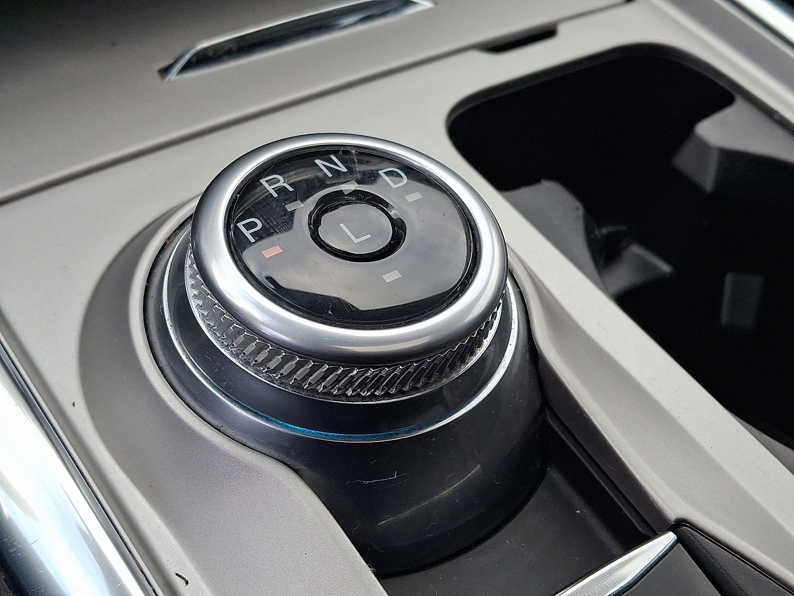 Certified 2022 Ford Explorer XLT w/ Equipment Group 202A image 15