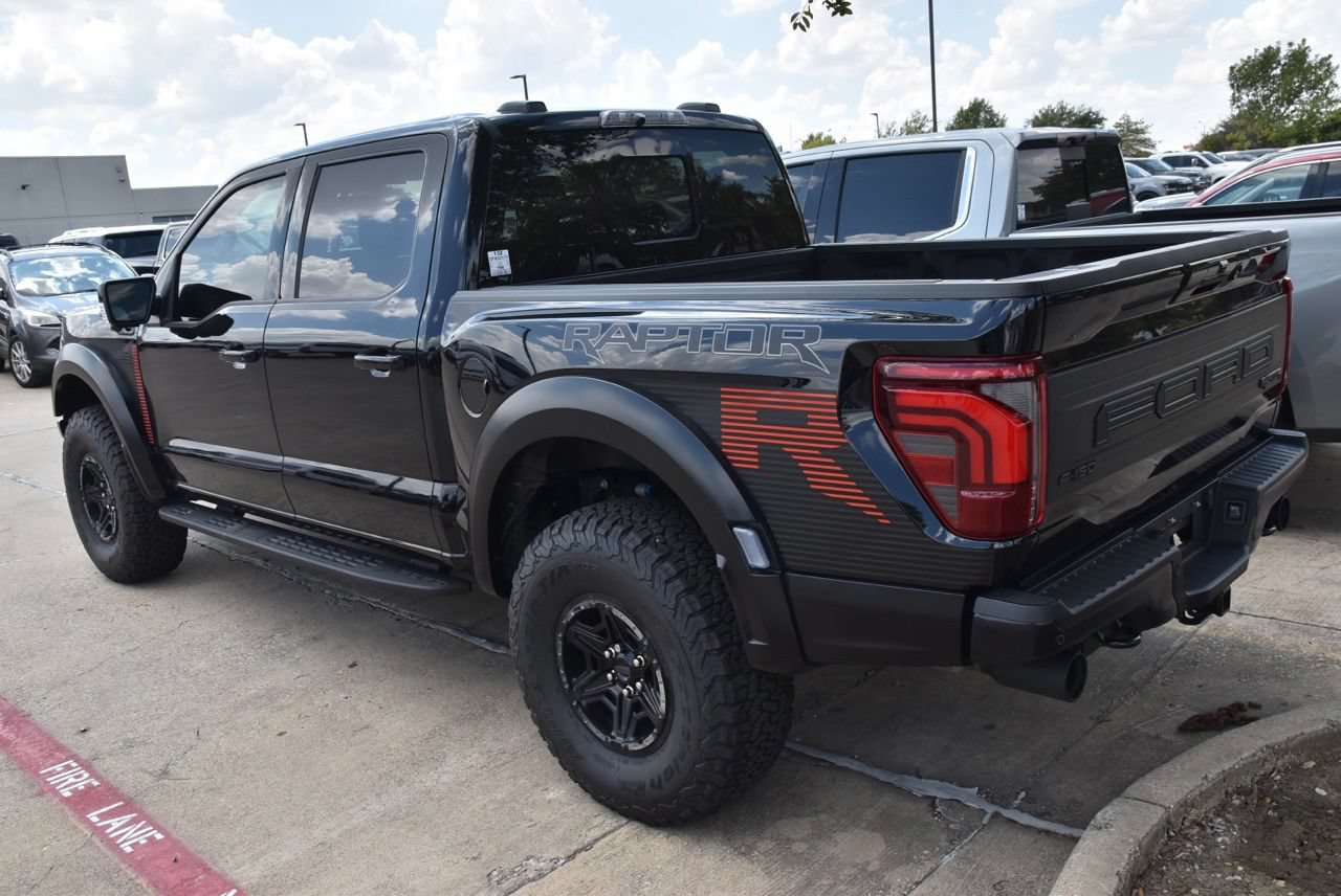 Certified 2025 Ford F150 Raptor w/ Equipment Group 803A Raptor R AWD/4WD image 6