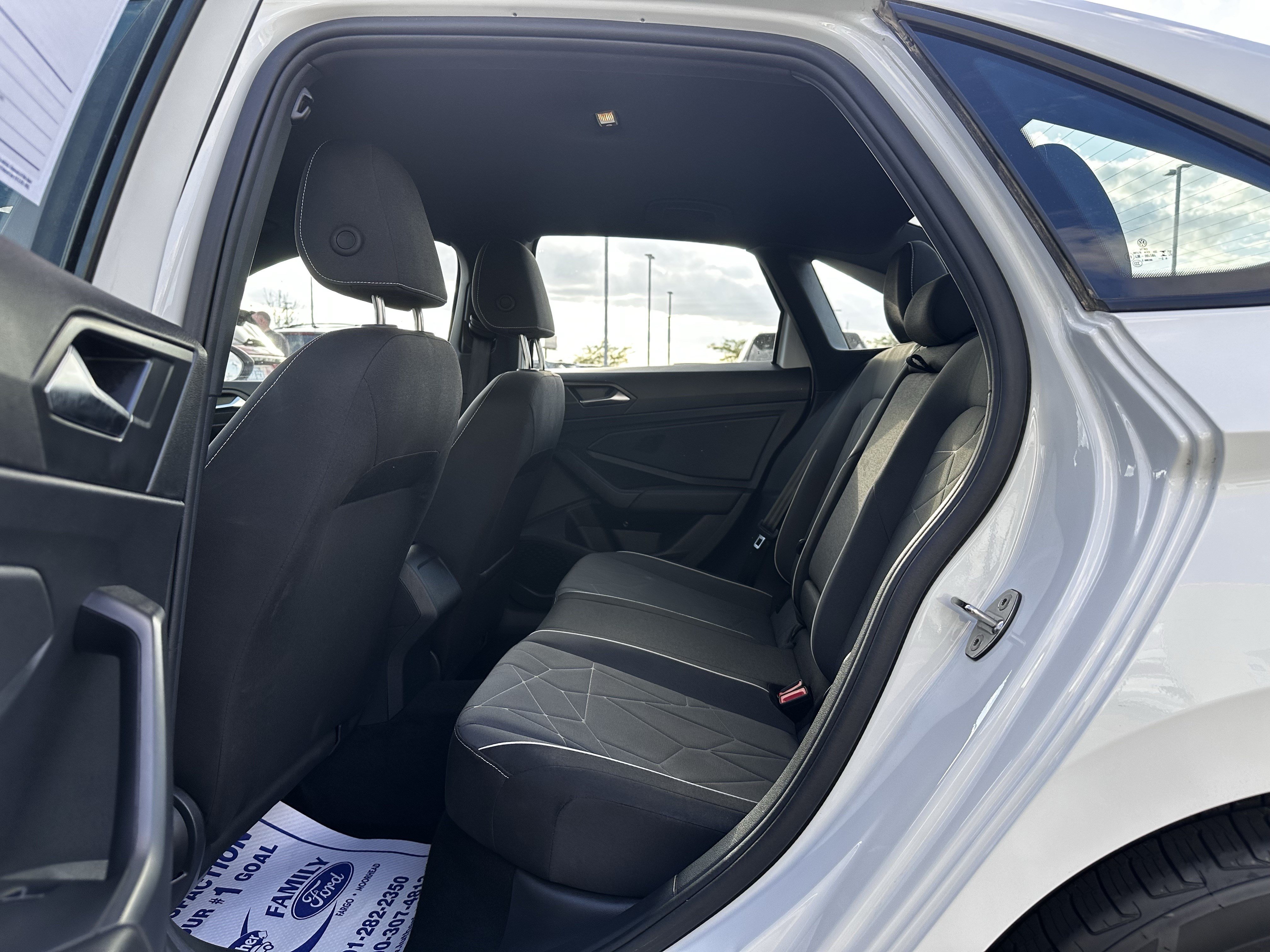 Used 2025 Volkswagen Jetta Sport FWD image 20