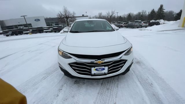 Used 2022 Chevrolet Malibu LT image 3