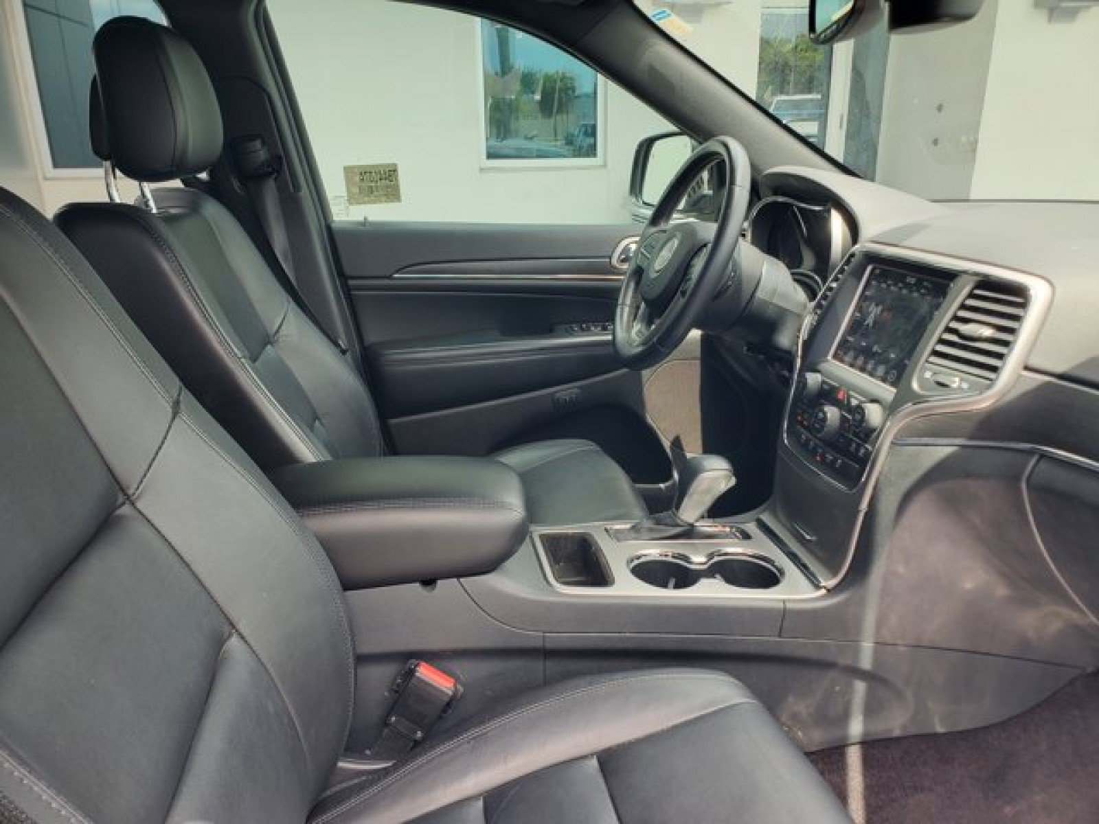 Used 2018 Jeep Grand Cherokee Limited w/ Trailer Tow Group IV RWD image 34