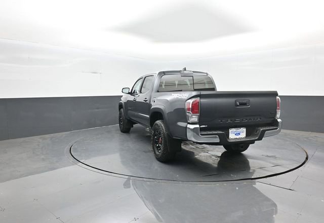 Used 2023 Toyota Tacoma TRD Off-Road AWD/4WD image 5