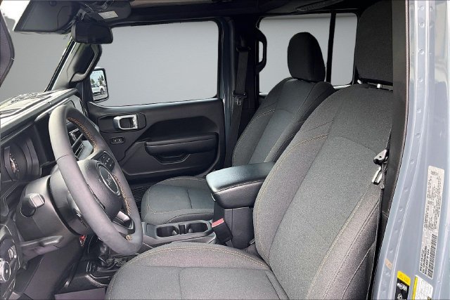 Used 2024 Jeep Wrangler Unlimited Sport AWD/4WD image 21