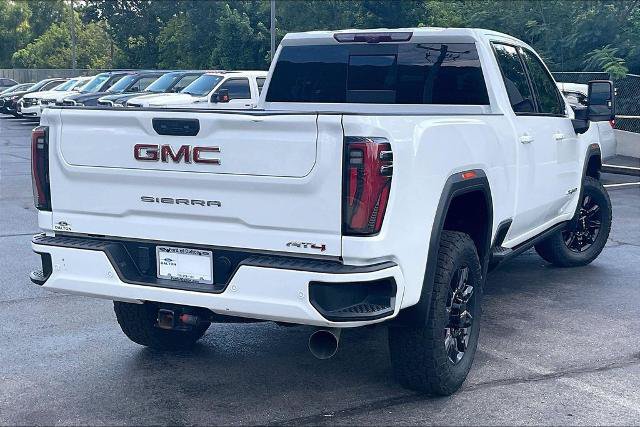 Used 2024 GMC Sierra 2500 AT4 w/ AT4 Premium Plus Package AWD/4WD image 13