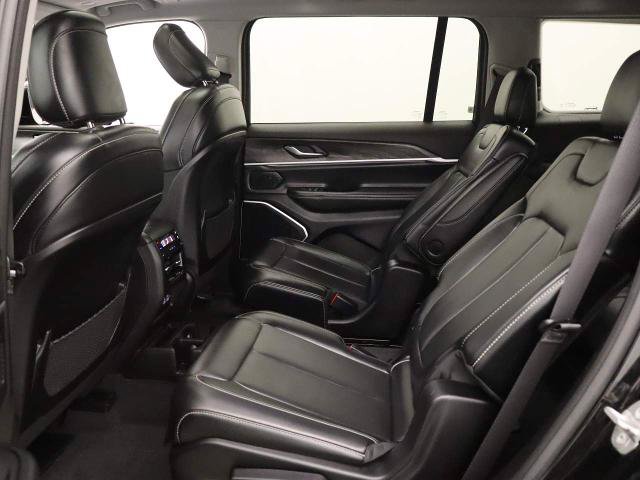 Used 2021 Jeep Grand Cherokee L Limited RWD image 18