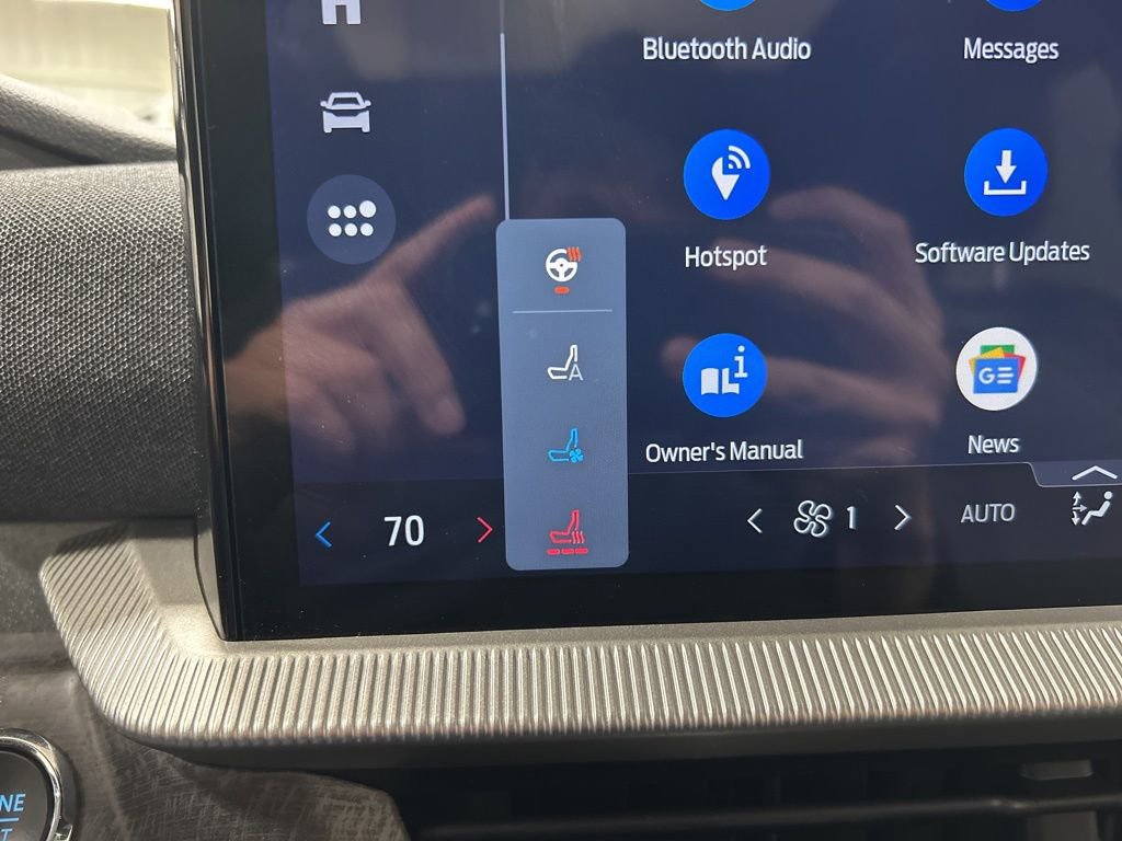 Certified 2025 Ford Explorer Platinum w/ Ultimate Package image 24