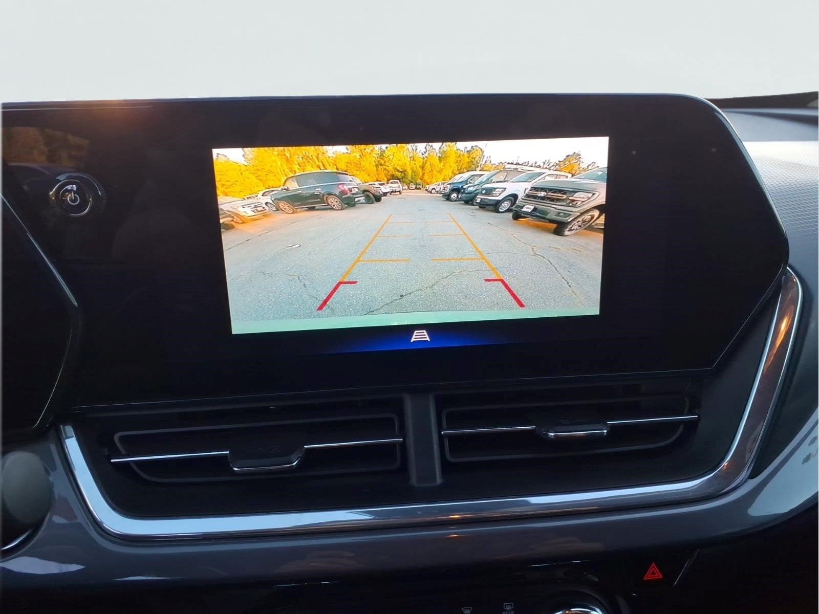 Used 2025 Chevrolet Trax ACTIV w/ Driver Confidence Package FWD image 24