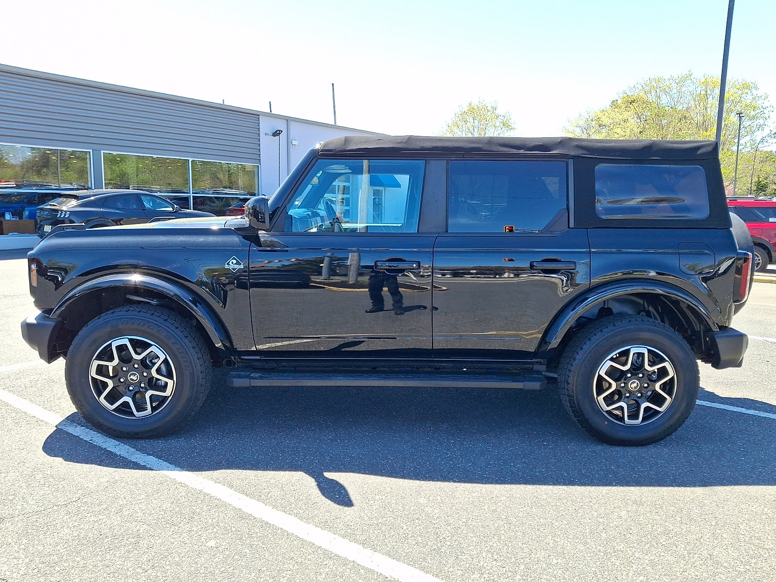 Certified 2023 Ford Bronco Outer Banks AWD/4WD image 6