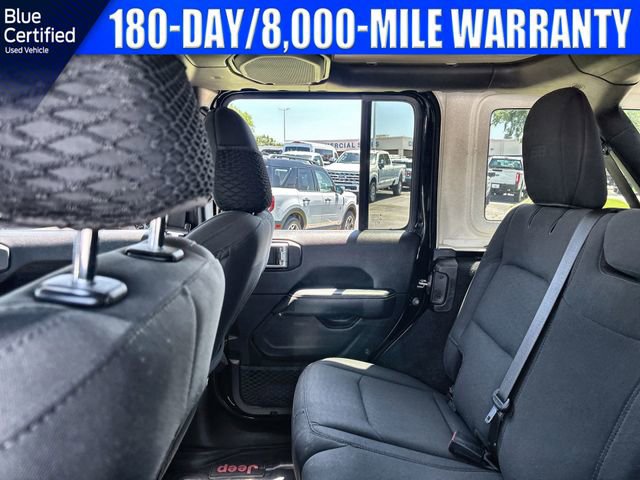Used 2019 Jeep Wrangler Unlimited Sahara AWD/4WD image 15