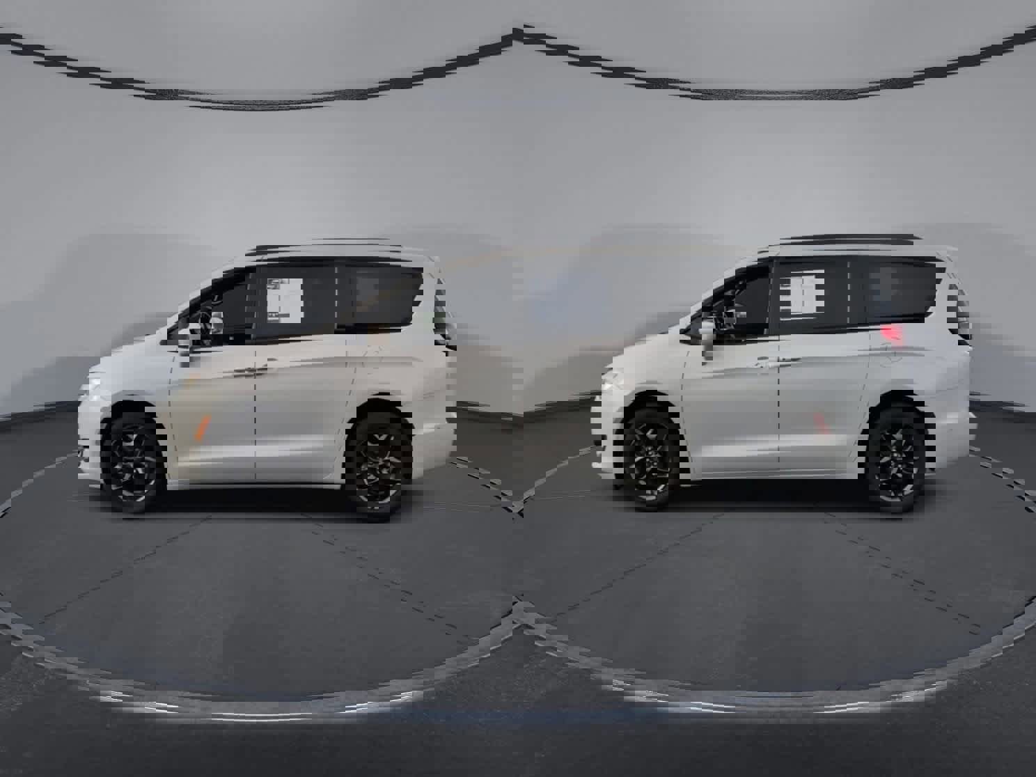 Used 2020 Chrysler Pacifica Touring-L Plus w/ Advanced Safetytec Group image 7