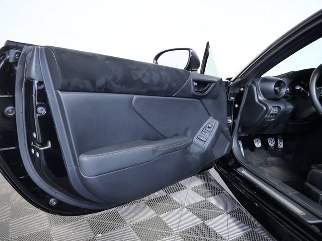 Used 2024 Toyota GR86 Premium RWD image 12