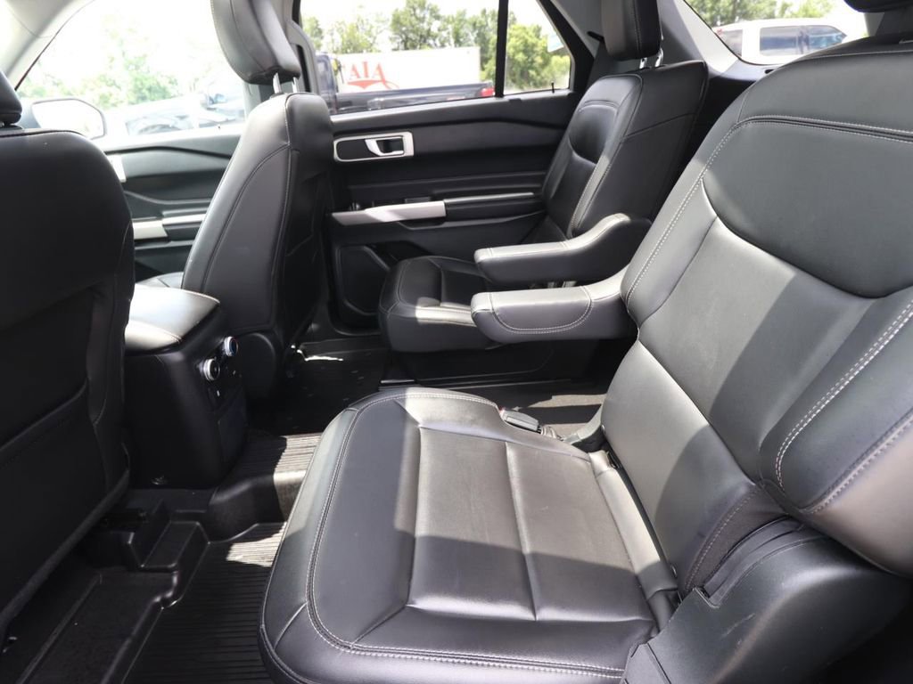 Certified 2023 Ford Explorer XLT w/ Equipment Group 202A AWD/4WD image 14