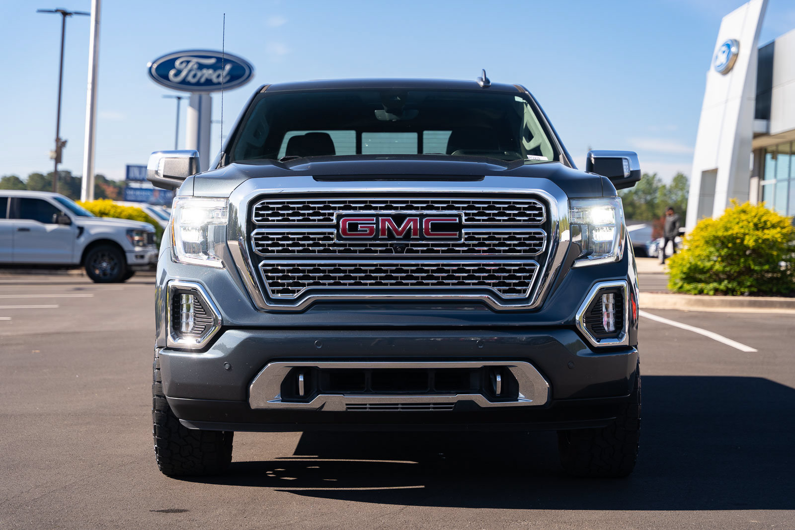 Used 2021 GMC Sierra 1500 Denali w/ Denali Ultimate Package AWD/4WD image 2