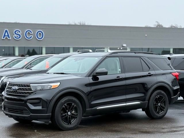 Certified 2024 Ford Explorer XLT image 30