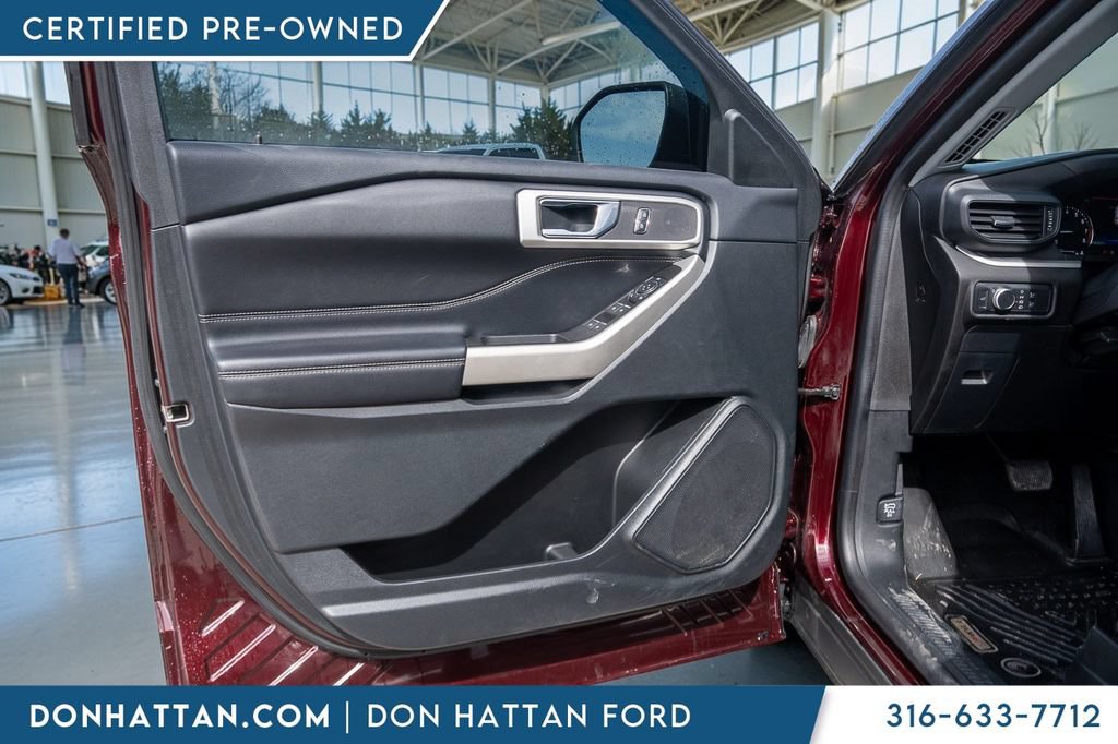 Certified 2022 Ford Explorer XLT w/ Class IV Trailer Tow Package AWD/4WD image 15