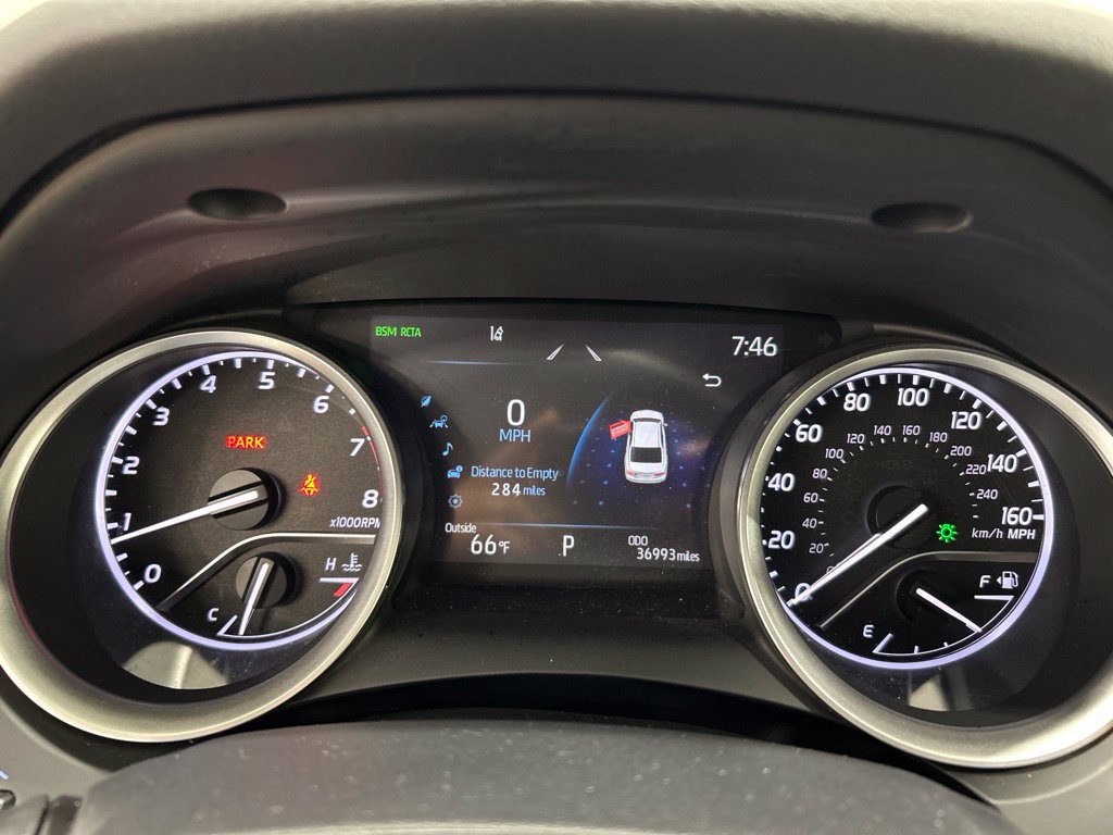 Used 2021 Toyota Camry XLE w/ Navigation Package FWD image 16