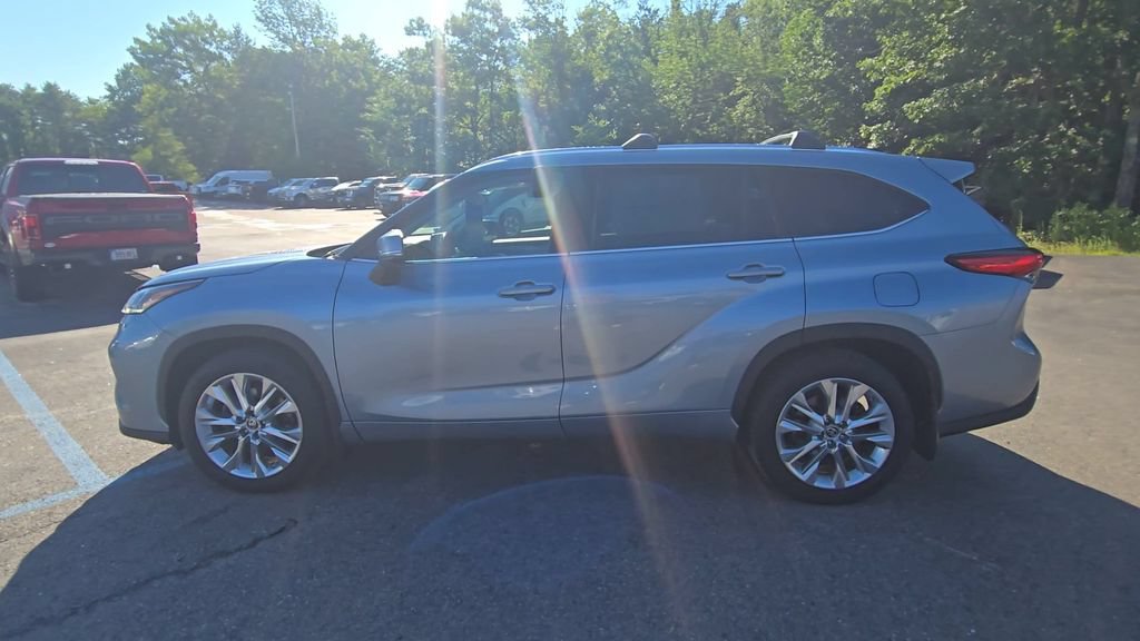 Used 2020 Toyota Highlander Limited AWD/4WD image 17