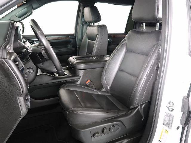 Used 2022 Chevrolet Suburban Z71 w/ Luxury Package AWD/4WD image 10