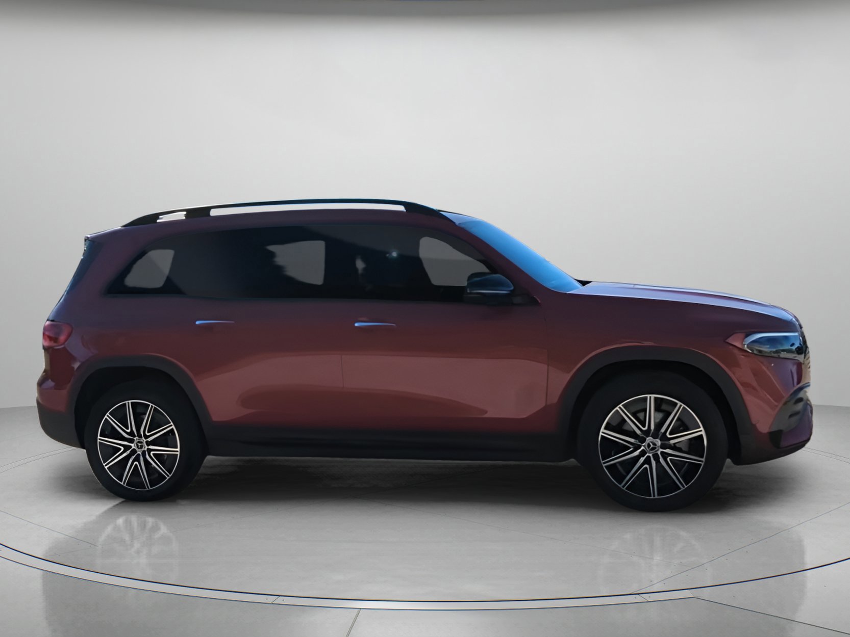 Used 2024 Mercedes-Benz EQB 300 4MATIC image 26