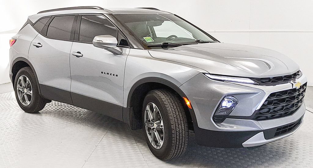 Used 2025 Chevrolet Blazer LT