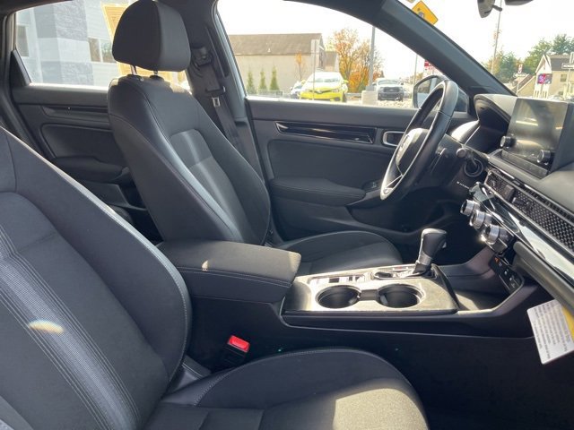 Used 2025 Honda Civic Sport image 28