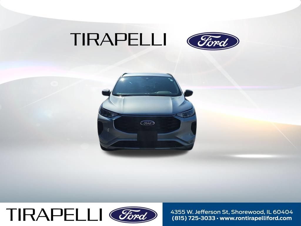 Certified 2023 Ford Escape ST-Line w/ Tech Pack #1 AWD/4WD image 5