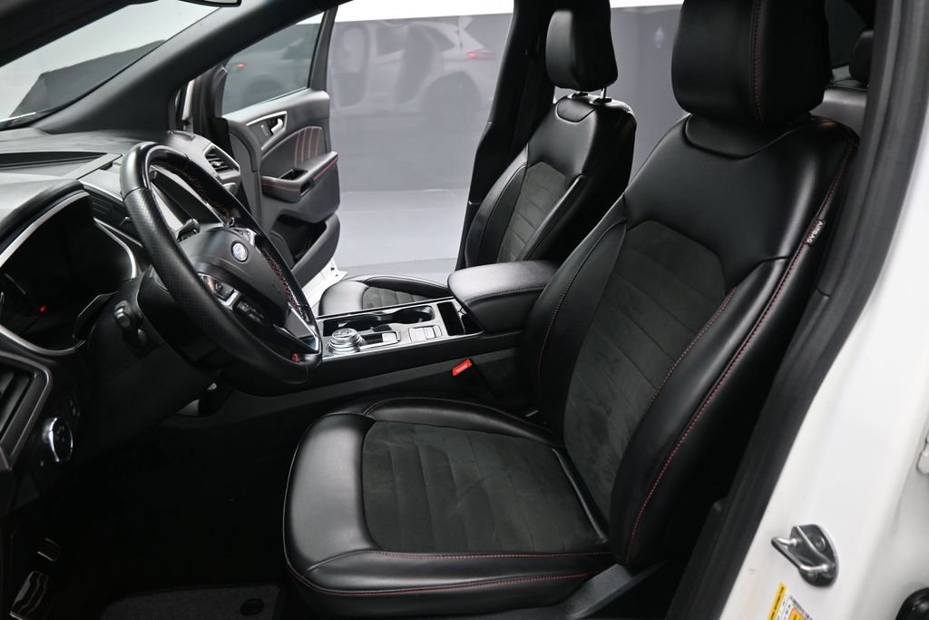 Certified 2020 Ford Edge ST-Line FWD image 10