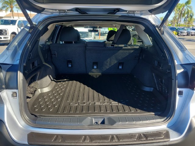 Used 2024 Subaru Outback Premium AWD/4WD image 28