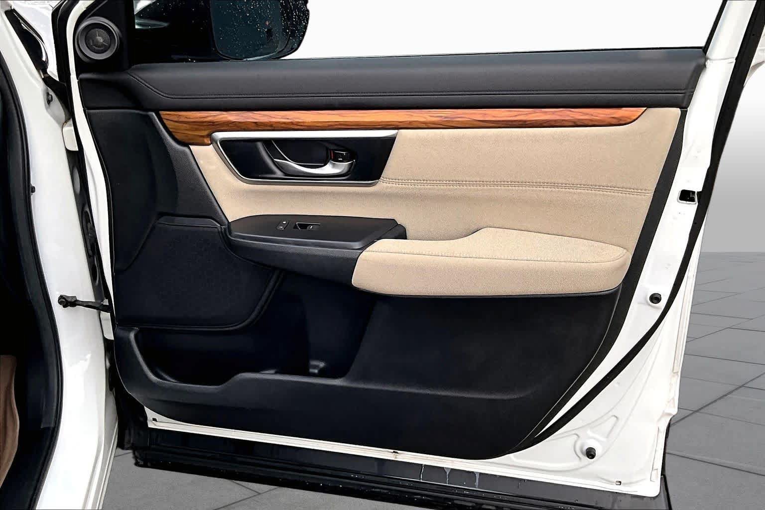 Used 2019 Honda CR-V EX image 23