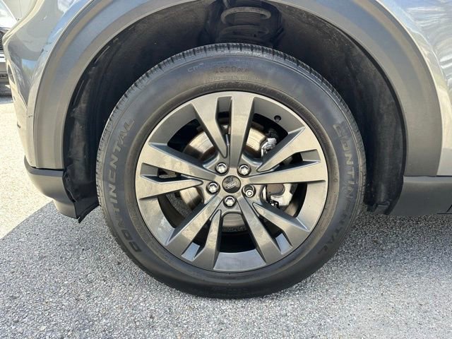 Certified 2023 Ford Explorer XLT w/ Equipment Group 202A image 31