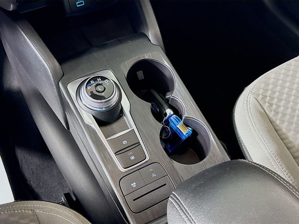 Certified 2022 Ford Escape SE w/ Cold Weather Package image 21