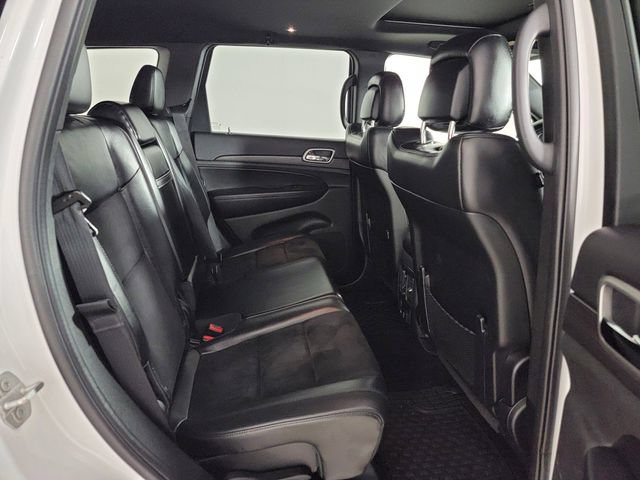 Used 2018 Jeep Grand Cherokee Altitude AWD/4WD image 17