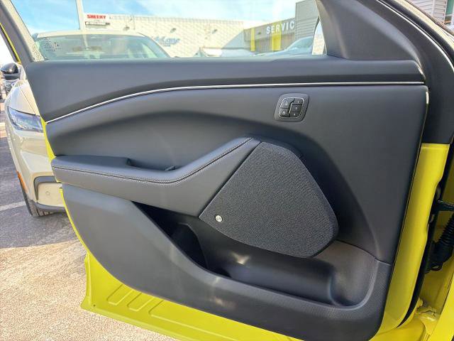 Certified 2025 Ford Mustang Mach-E Premium image 24