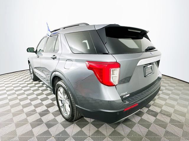 Certified 2023 Ford Explorer XLT w/ Equipment Group 202A image 3