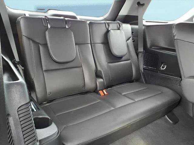 Certified 2023 Ford Explorer XLT w/ Equipment Group 202A image 15