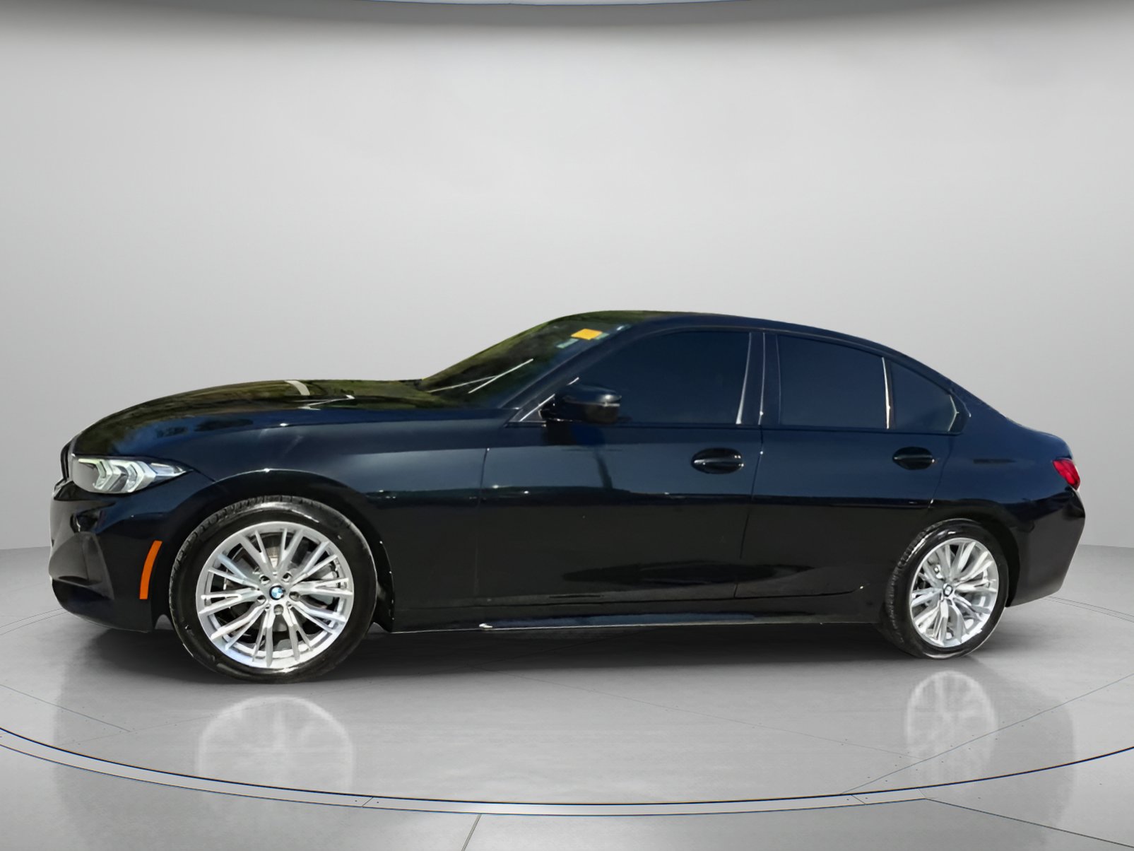 Used 2023 BMW 330i Sedan w/ Driving Assistance Package image 14