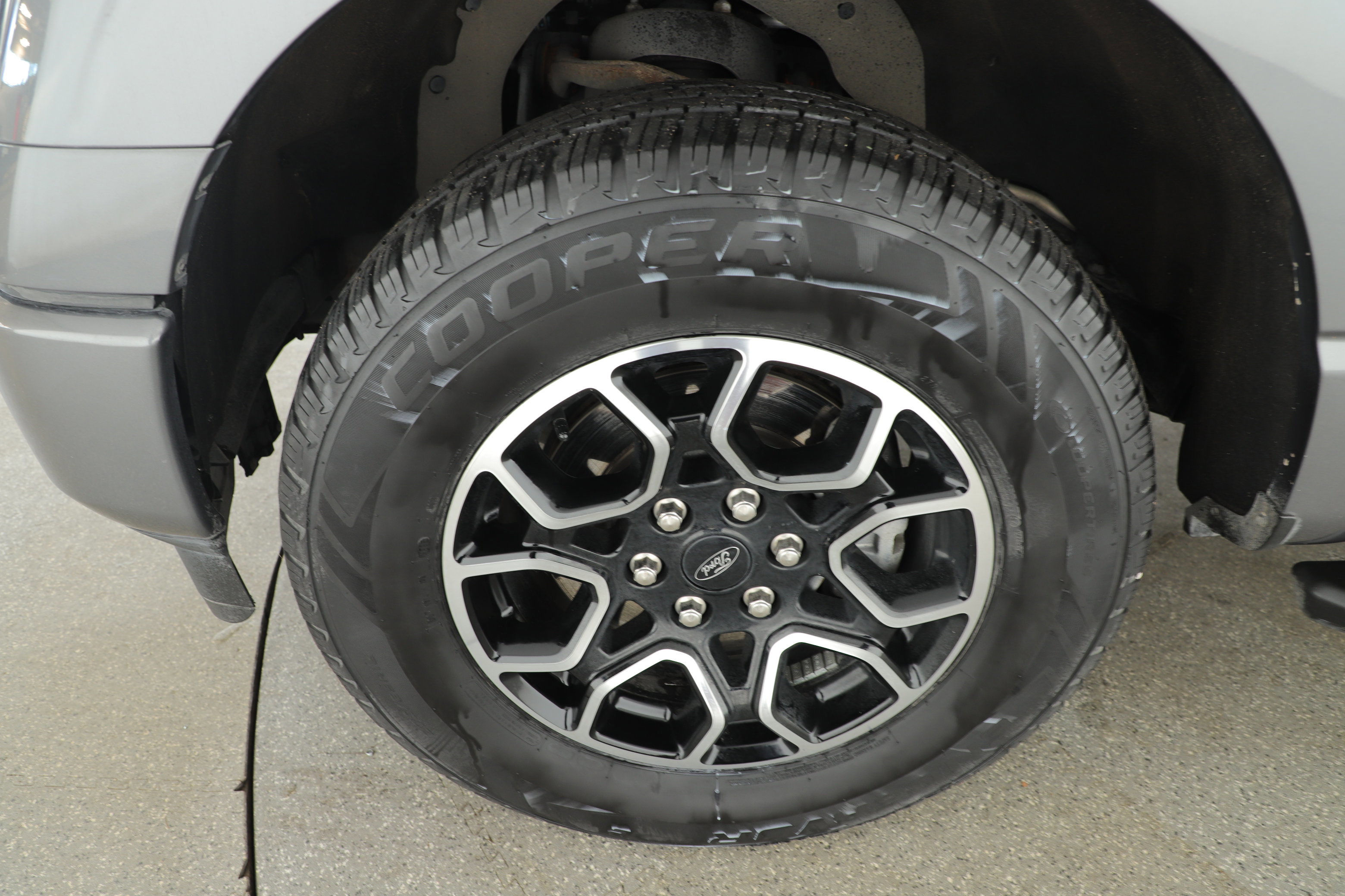 Certified 2021 Ford F150 XLT w/ Equipment Group 302A High image 8