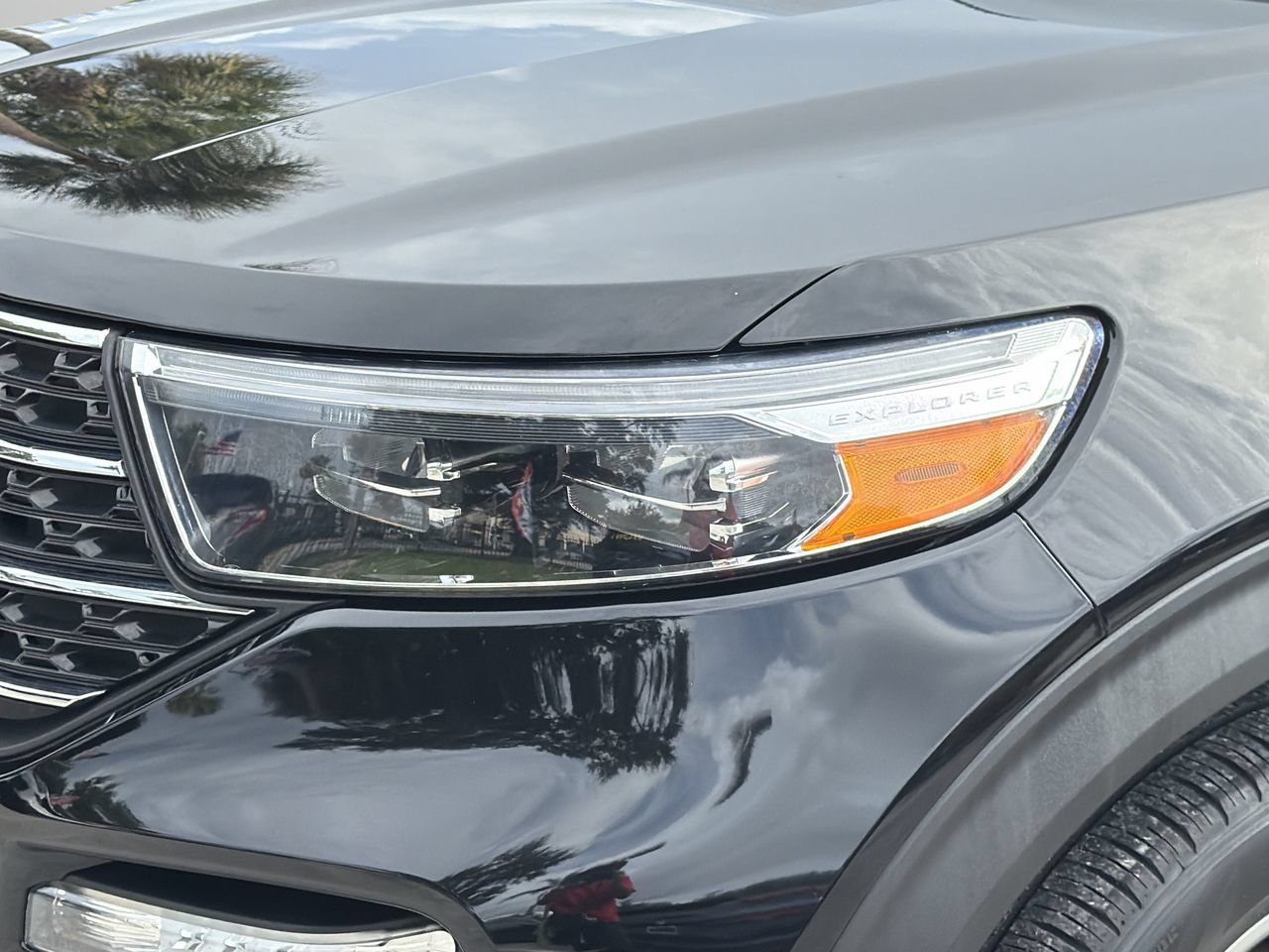 Certified 2023 Ford Explorer XLT w/ Equipment Group 202A RWD image 6