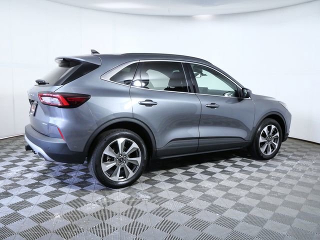 Certified 2023 Ford Escape Platinum w/ Premium Technology Package AWD/4WD image 8