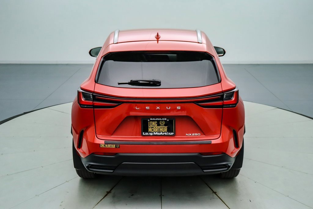 Used 2024 Lexus NX 250 FWD w/ Towing Package (2000 Lbs) image 4