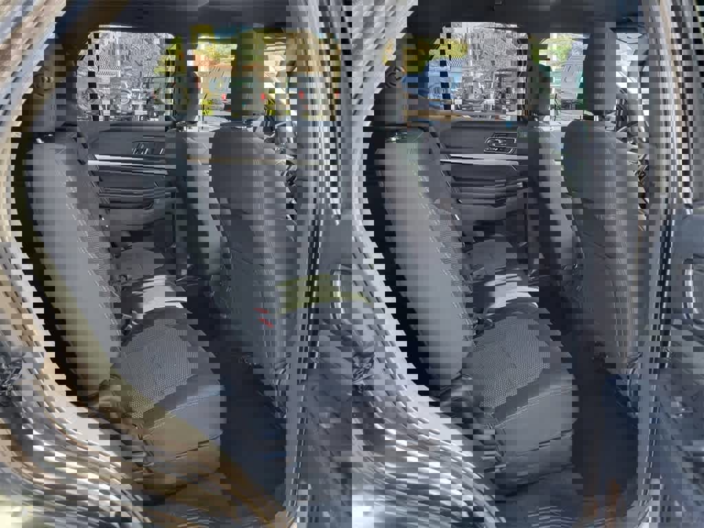 Certified 2019 Ford Explorer XLT w/ Equipment Group 201A image 16