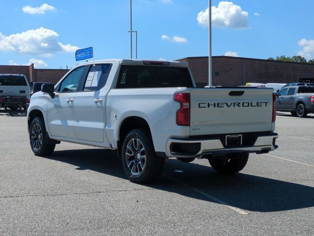 Used 2024 Chevrolet Silverado 1500 LT AWD/4WD image 6